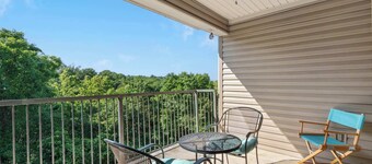 Holiday Hills Getaway - Branson - Golf Resort - Outdoor Pools