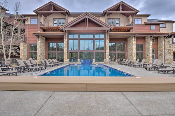 Indoor pool, outdoor pool