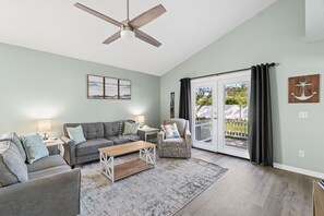 Smart TV, video games, music library, stereo - Family beach house by water park, Pier park, more! (Panama City Beach)