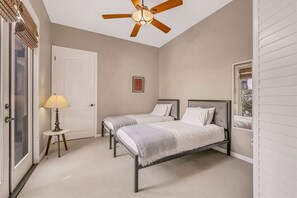 7 bedrooms, iron/ironing board, WiFi, bed sheets