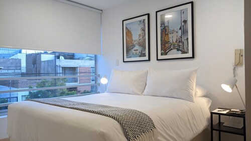 [B Home] Modern 2BR at Miraflores