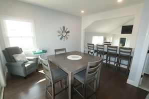 Dining - Short Block to The Beach! Newly Remodeled With Pool & Hot Tub! (Brant Beach)
