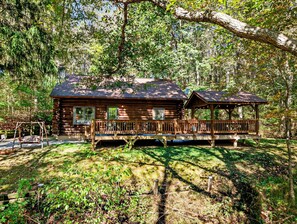Exterior - Hocking Hills Secluded Cabin • Hot Tub • Fireplace (Logan)
