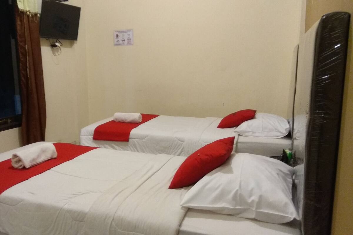 Standard Twin Room, Non Smoking | Free WiFi, bed sheets
