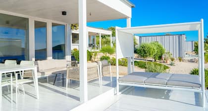 BUQEZ ECO RESORT - Beach Villa 22 - Directly by beach
