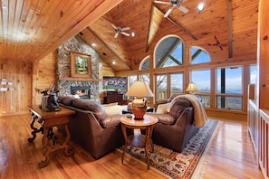 TV, fireplace, ping pong