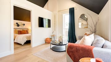 1 bedroom, desk, iron/ironing board, free WiFi