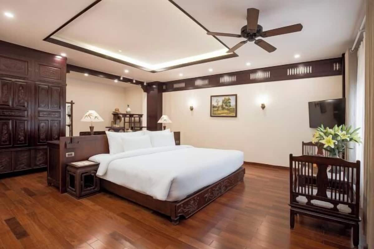 1 bedroom, minibar, in-room safe, desk