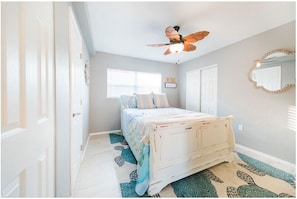 2 bedrooms, desk, free WiFi, bed sheets - Coastal Beach Condo - 300 steps to Infamous Cocoa Beach! (Cape Canaveral)