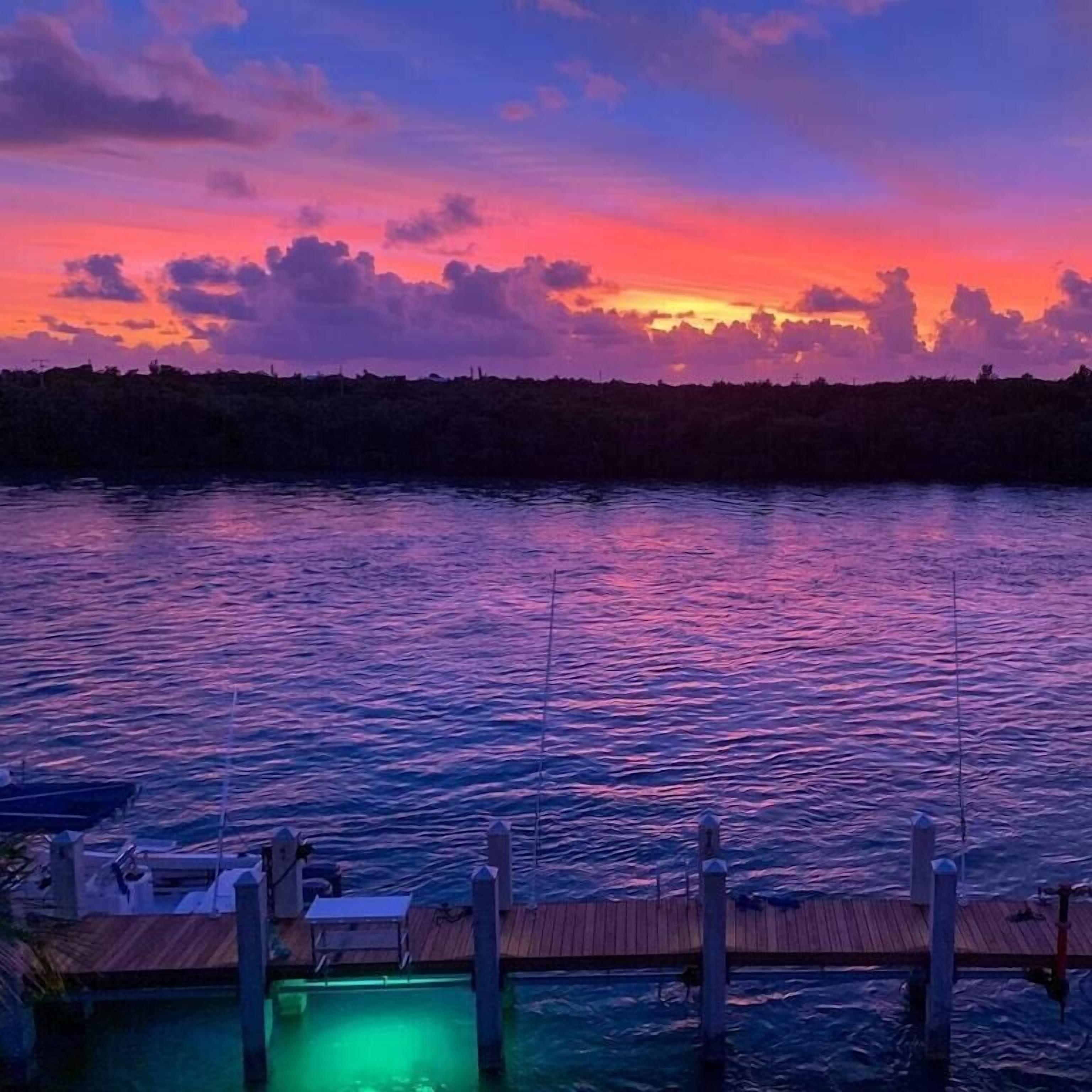 Gorgeous Open Water Views & Sunsets, Private Pool!