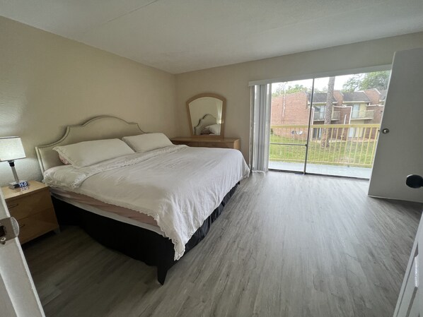 4 bedrooms, WiFi, bed sheets