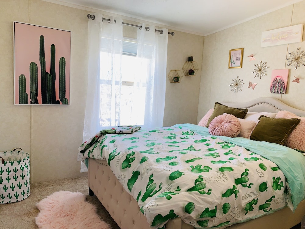 Amazing Views with 3 bedrooms near Grand Canyon and Skywalk Meadview