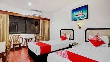 Camera Executive con 2 letti singoli | Una scrivania, postazione laptop, insonorizzazione, Wi-Fi gratuito