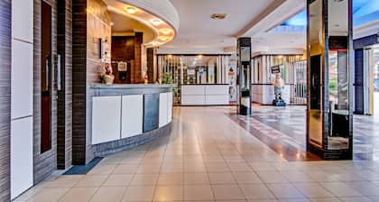 OYO 90697 Hotel Wisata