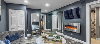 Lovely 2 bedroom condo 5 mins from downtown