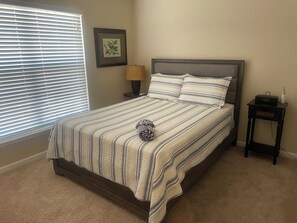 3 chambres, fer et planche à repasser, accès au Wi-Fi (inclus)