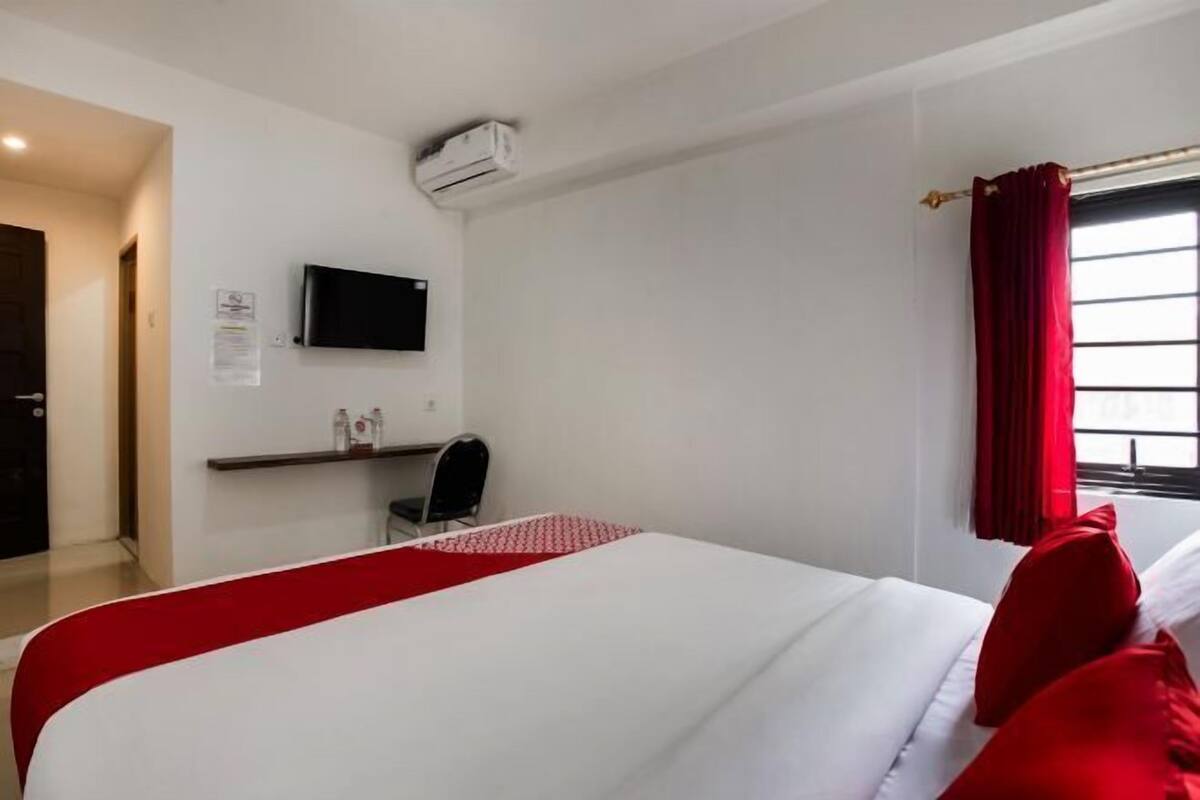 1 slaapkamer, een bureau, een laptopwerkplek, gratis wifi