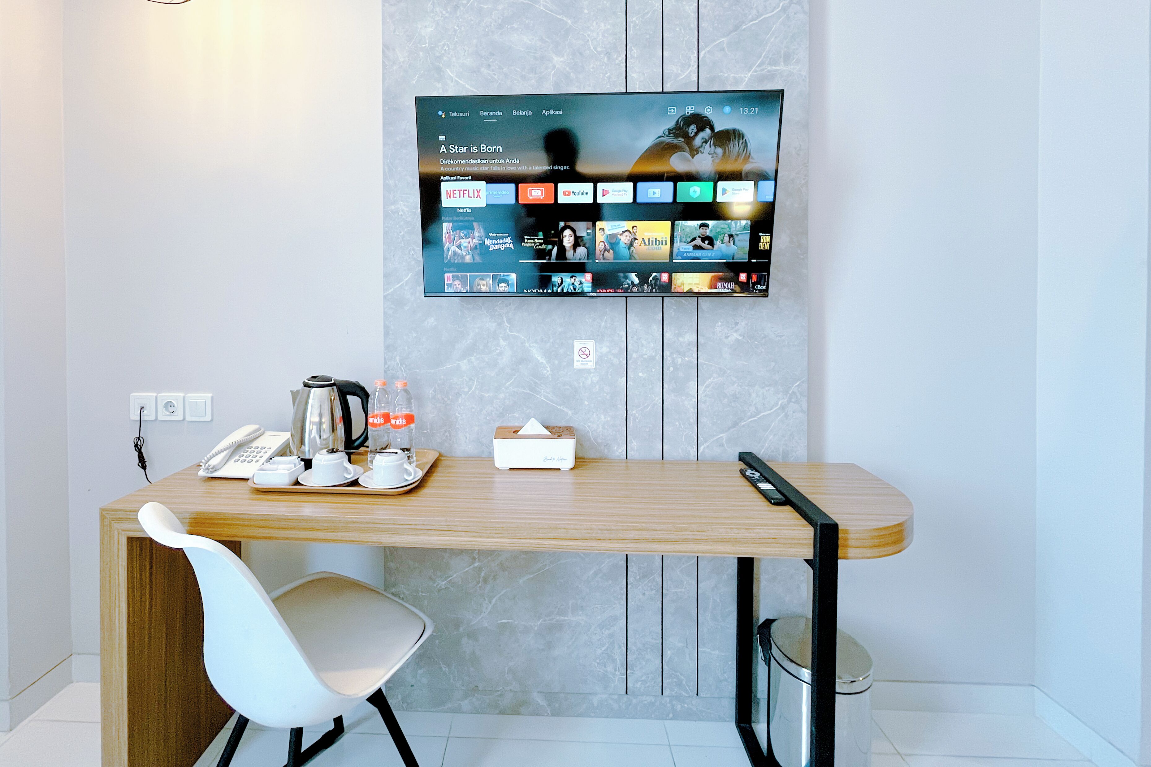 Deluxe Twin Room | Hypo-allergenic bedding, desk, laptop workspace, free WiFi