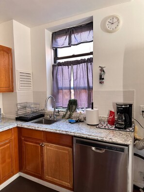 Microwave, oven, stovetop, dishwasher