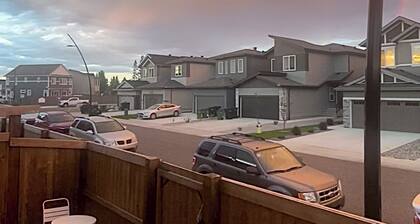 Rest Haven - 10 mins from West Edmonton Mall