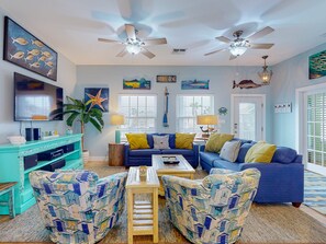 TV - Golf Cart Included, Private Pool, Fire Pit, Pet Friendly (Port Aransas)