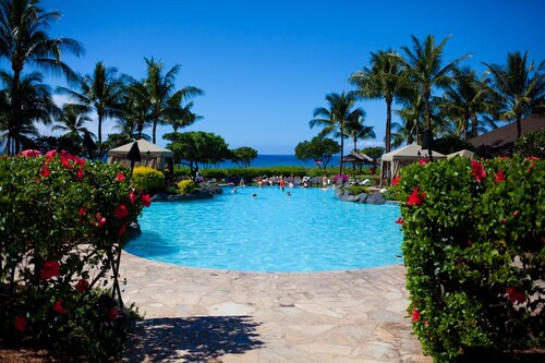 1 bedroom at Honua Kai Mountain view remodeled April 2023 King Bed, Central AC