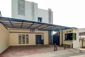 Exterior - Hotel O Graha Hsc Syariah (Depok)