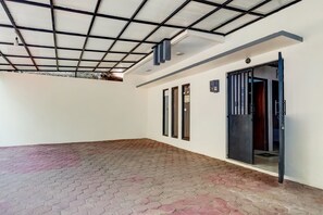 Front of property - Hotel O Graha Hsc Syariah (Depok)