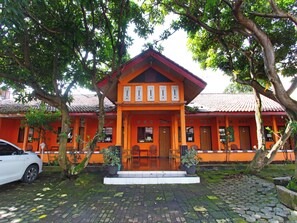 Front of property - Hotel O Meilias (Cilacap)