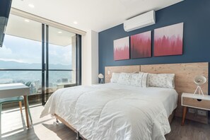 Appartement, 2 slaapkamers (1303) | 2 slaapkamers, een kluis op de kamer, verduisterende gordijnen