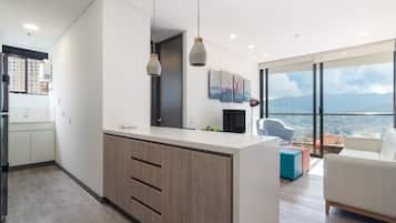 Apartment, 2 Schlafzimmer (1303) | Eigene Küche | Kühlschrank, Mikrowelle, Ofen, Mixer