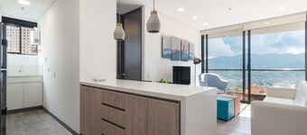 Apartamentos Class Suites by HOUSY HOST