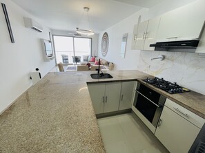 Fridge, microwave, oven, stovetop