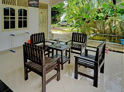 OYO Life 91984 Taufik Kost Syariah