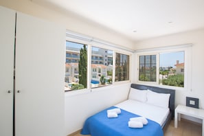 4 Schlafzimmer, Bügeleisen/Bügelbrett, Internetzugang, Bettwäsche