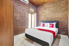 Family Suite | Meja, ruang kerja komputer riba, Wi-fi percuma, cadar katil