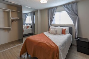 2 bedrooms, desk, free WiFi, bed sheets