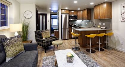 Incredible Access to Aspen Mtn, Dining, Shops & Nightlife. W/D, Gas FP, Pool, Hot Tub, Parking