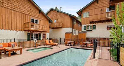 Incredible Access to Aspen Mtn, Dining, Shops & Nightlife. W/D, Gas FP, Pool, Hot Tub, Parking