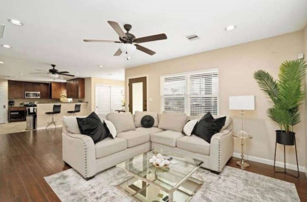 Photo of The Heart of Houston getaway!