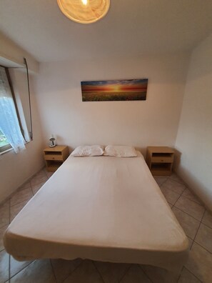2 bedrooms, bed sheets - Posada apartment in the green (Monte Longu)