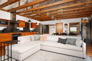 Unclassified image, 2 of 37, button