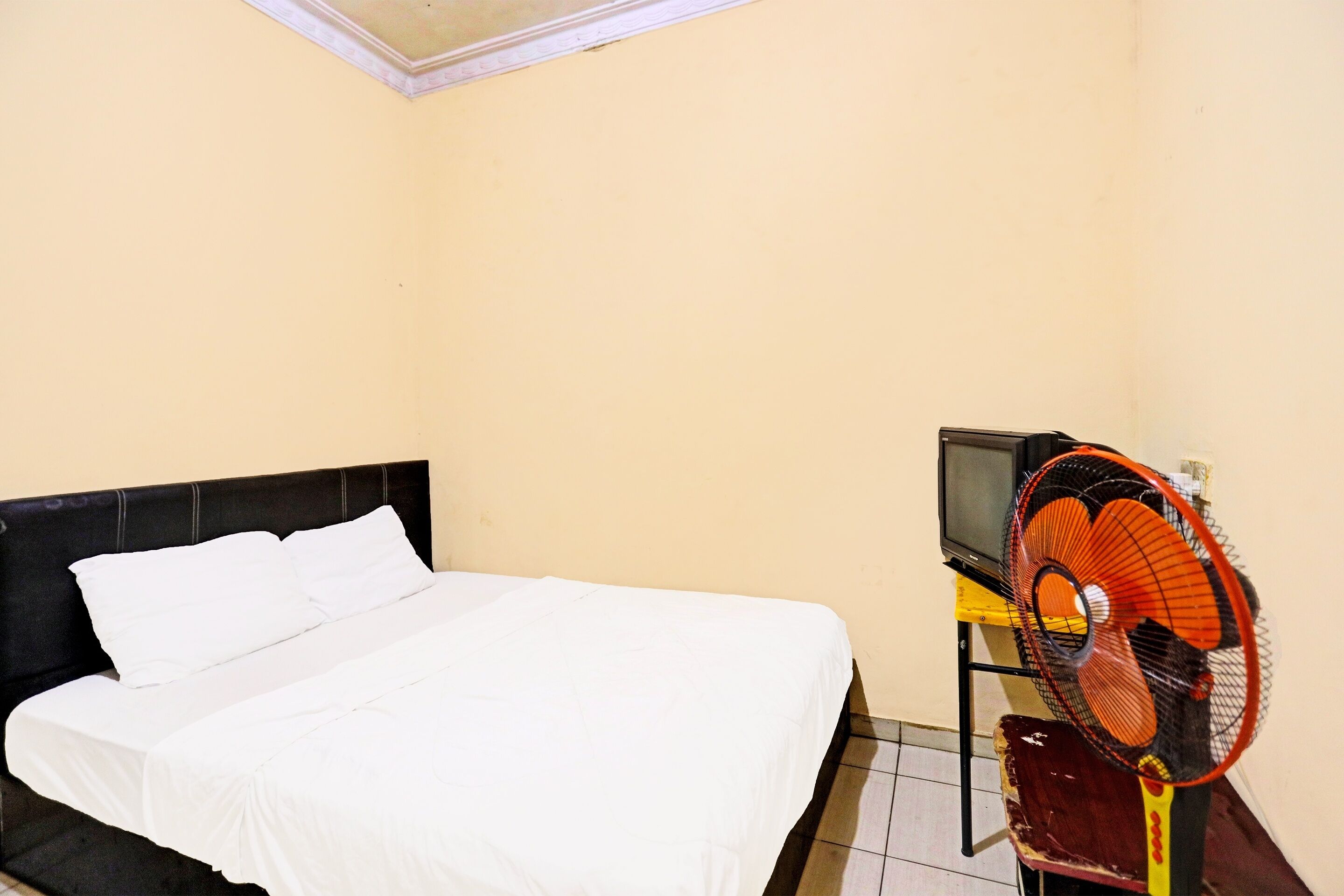 double room | desk, free wifi, bed sheets