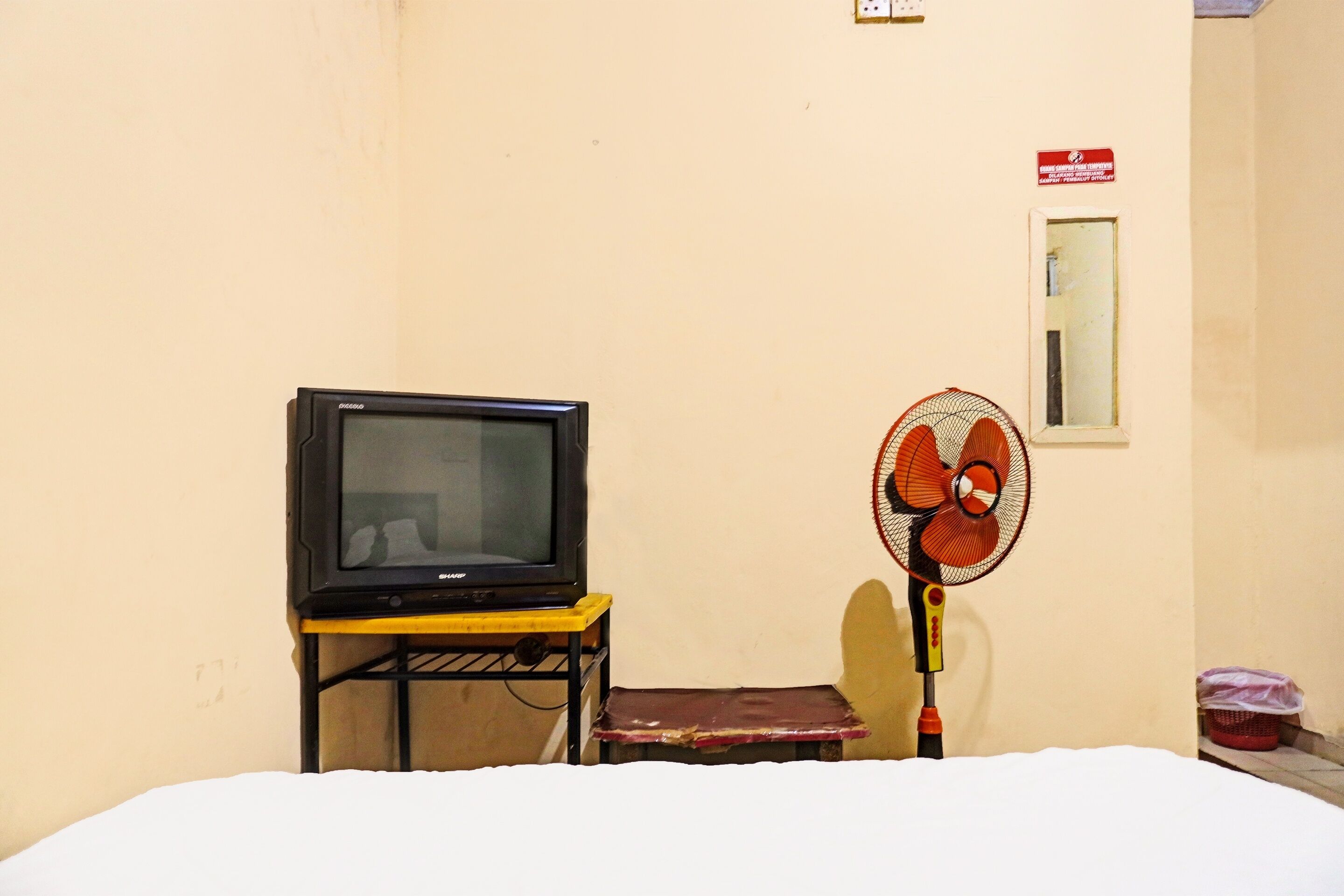 double room | desk, free wifi, bed sheets