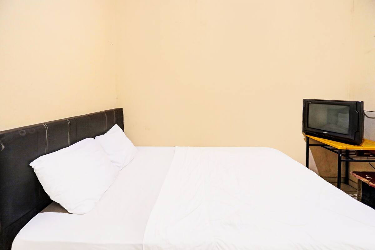 double room | desk, free wifi, bed sheets