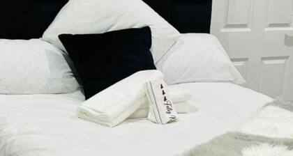 Modern Airb&b with Wi-Fi Soweto near famous entertainment sites.