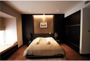 2 bedrooms