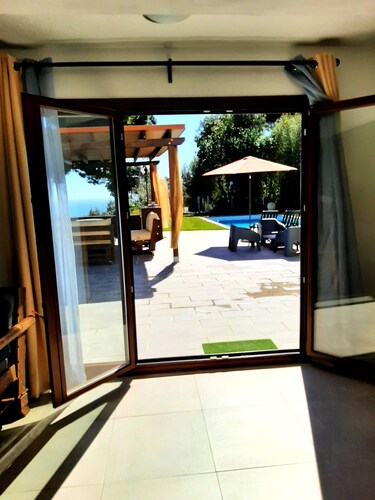 Apart. Nuevo! Vistas al Mar, Jardín, Piscina, Aire Acondicionado, Wifi, Parking