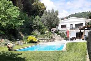 Piscina a l'aire lliure