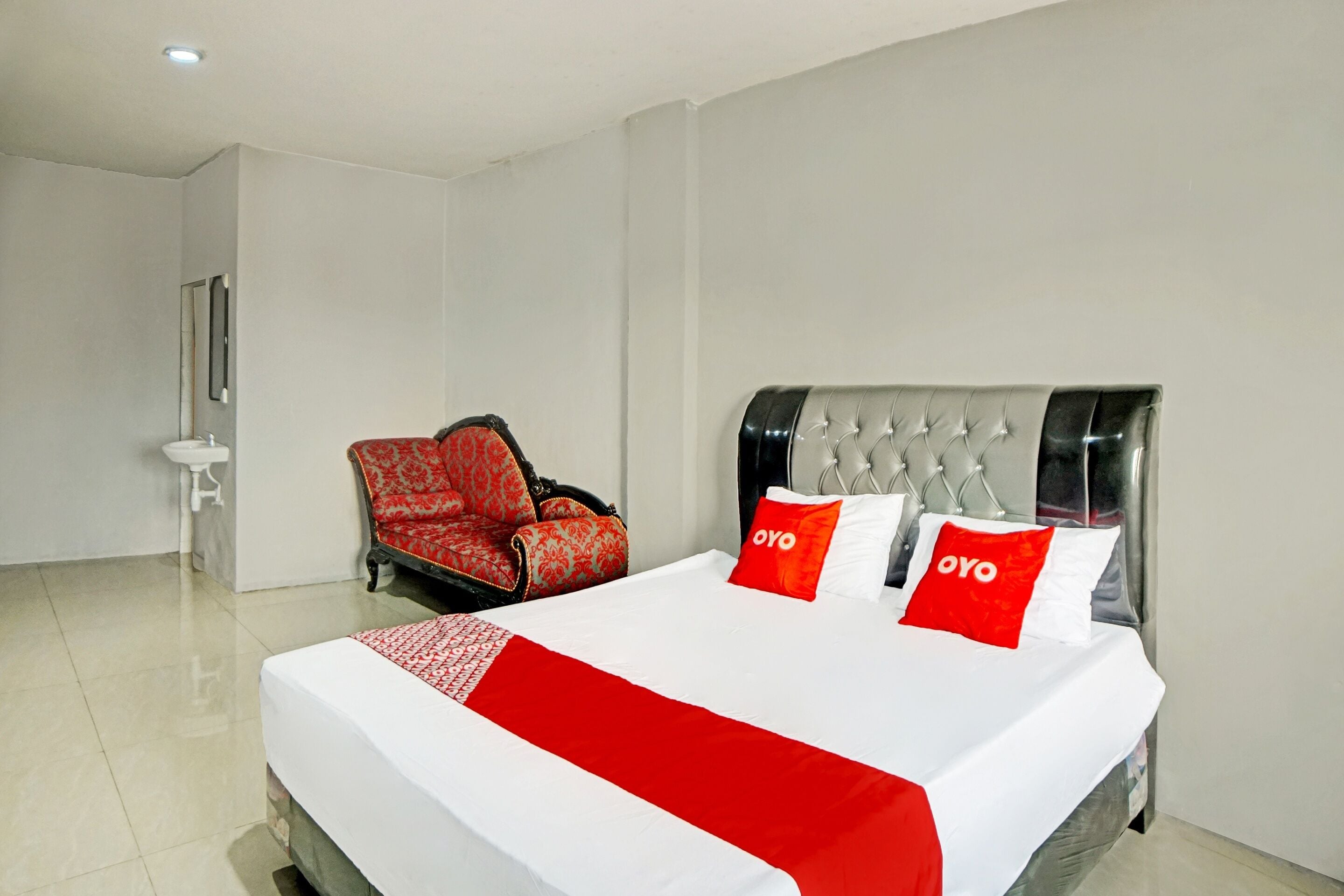 Photo - Golden Ritz Homestay Medan Mitra RedDoorz